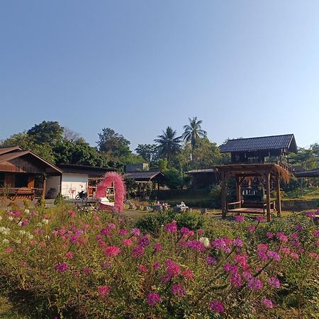 ม่วนใจ๋ปันสุข โฮมสเตย์แอนคาเฟ่ Muanjai Punsuk Homestay And Cafe 宗通 外观 照片