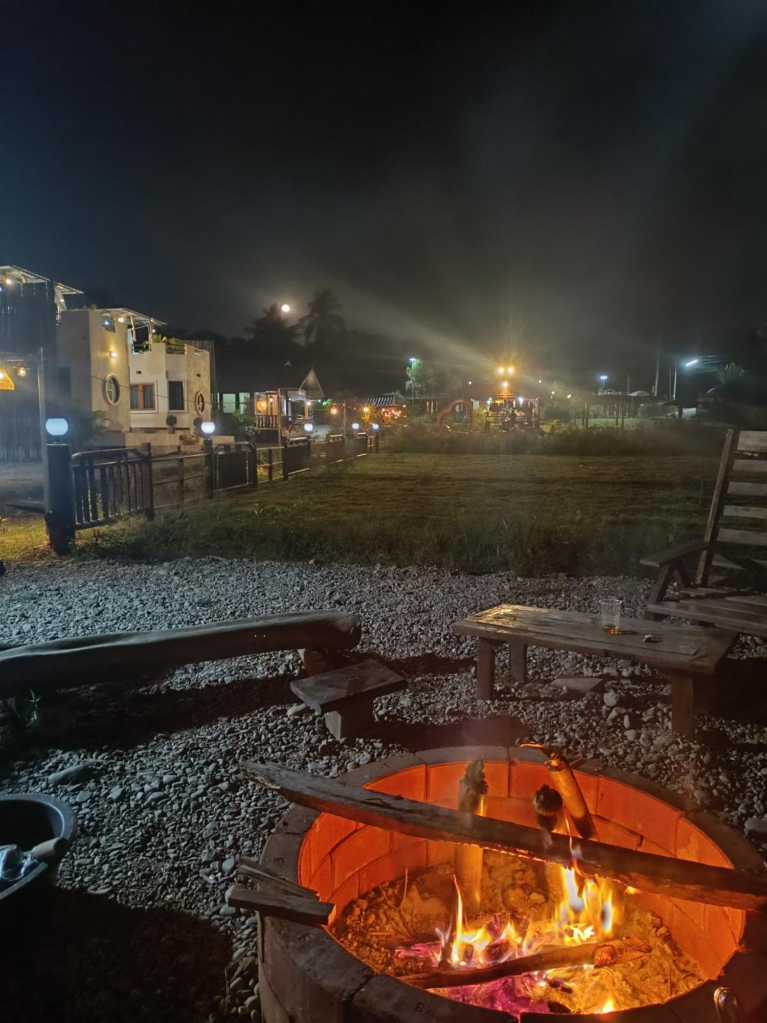 ม่วนใจ๋ปันสุข โฮมสเตย์แอนคาเฟ่ Muanjai Punsuk Homestay And Cafe 宗通 外观 照片