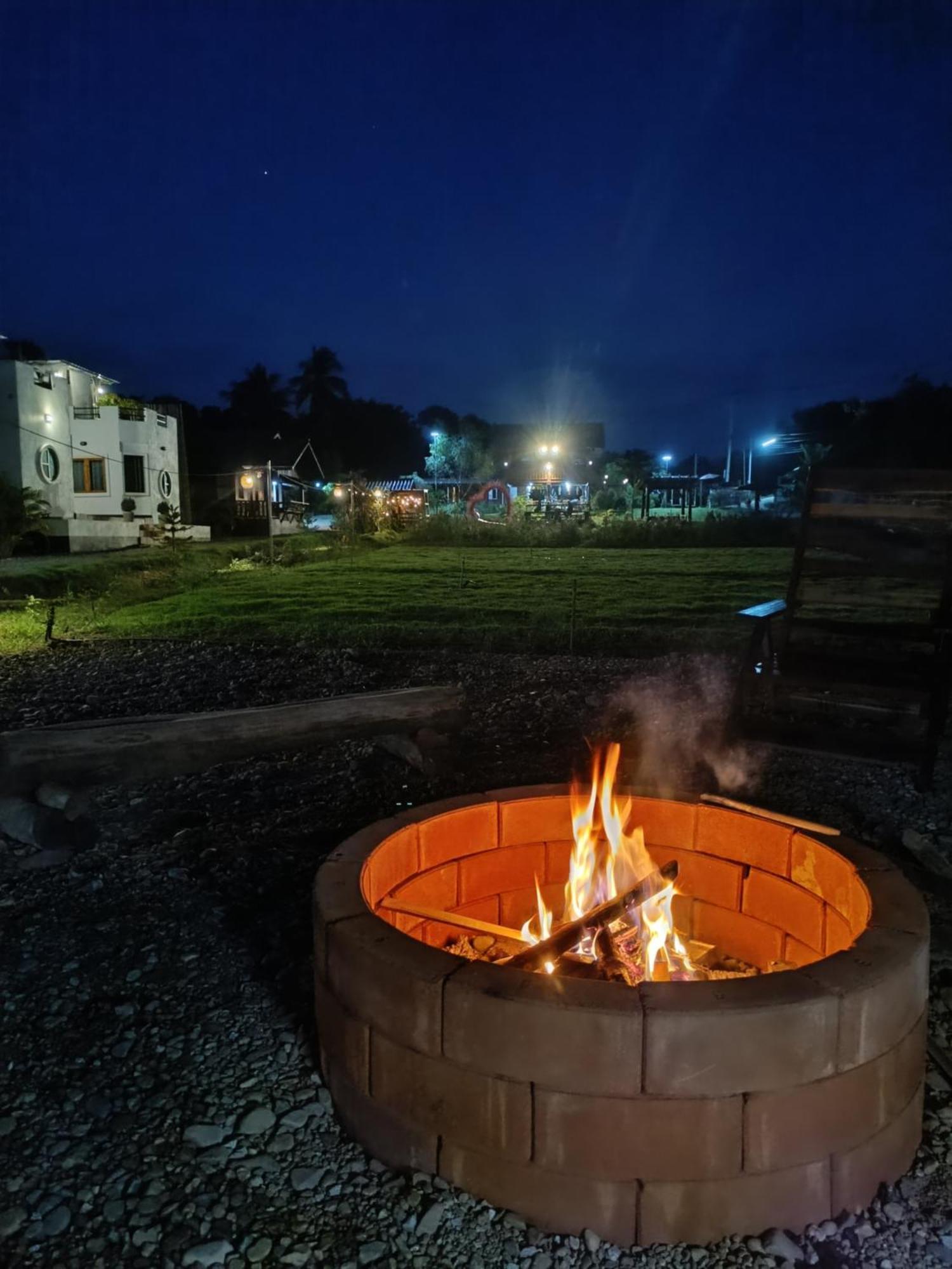ม่วนใจ๋ปันสุข โฮมสเตย์แอนคาเฟ่ Muanjai Punsuk Homestay And Cafe 宗通 外观 照片