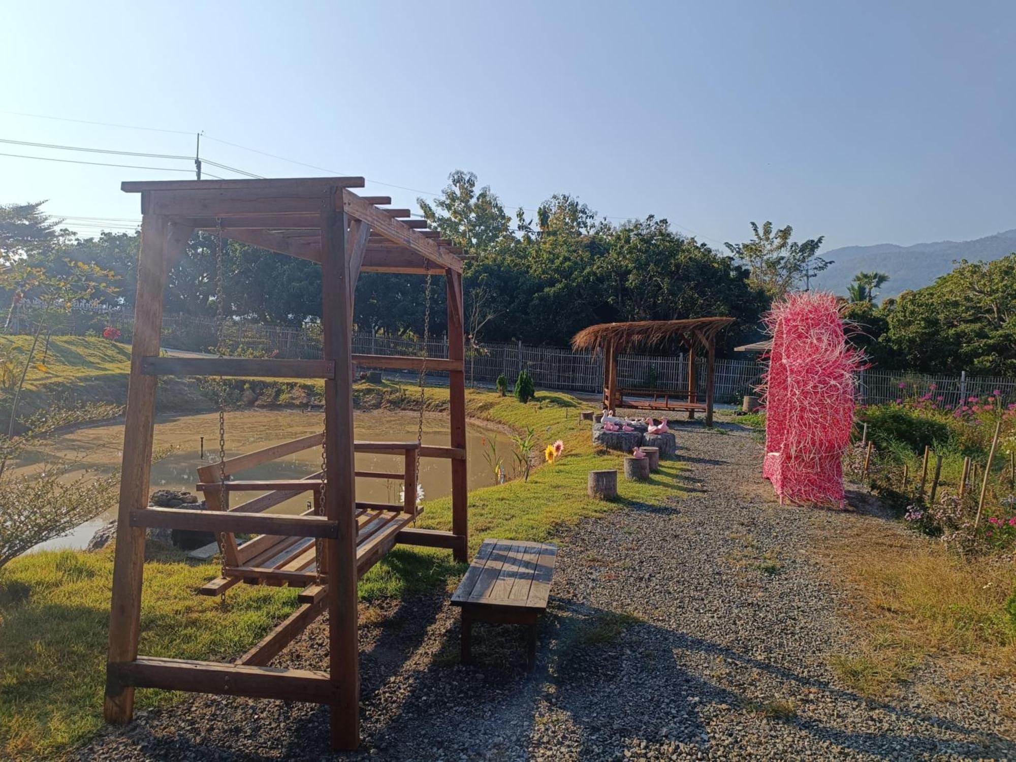 ม่วนใจ๋ปันสุข โฮมสเตย์แอนคาเฟ่ Muanjai Punsuk Homestay And Cafe 宗通 外观 照片